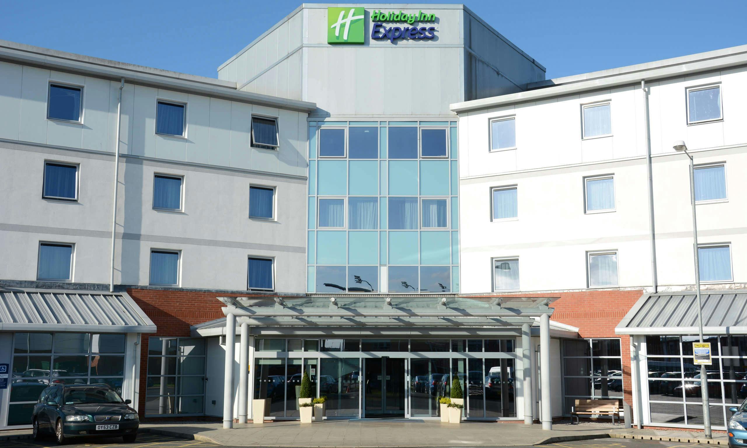 Holiday Inn Express Leigh Sports Village