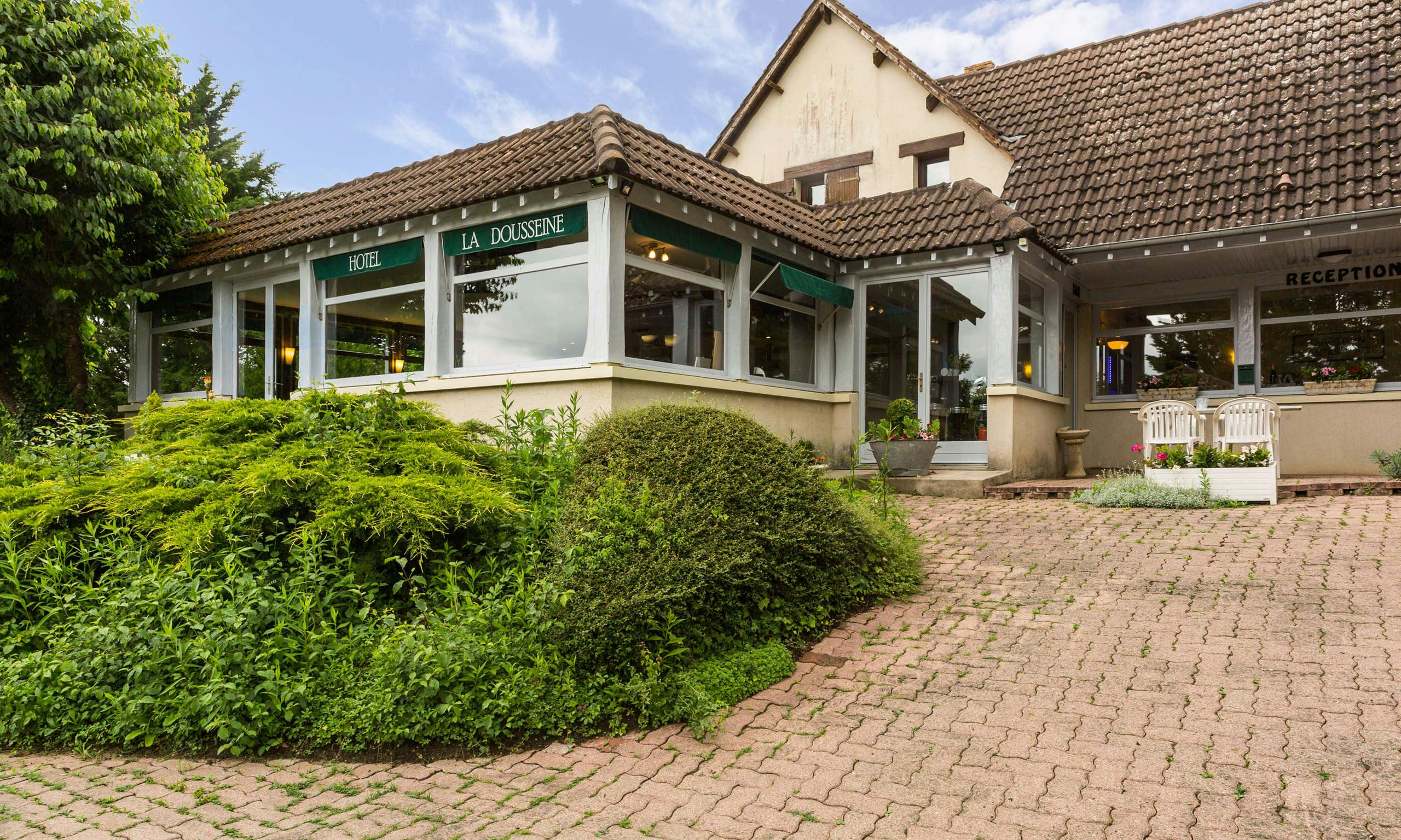 Hotel The Originals Dreux Nord La Dousseine