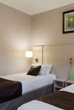 Hotel Hotel The Originals Dreux Nord La Dousseine photo 5