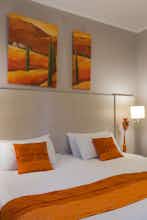 Hotel Hotel The Originals Dreux Nord La Dousseine photo 1