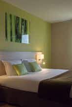 Hotel Hotel The Originals des Lys Dreux photo 1