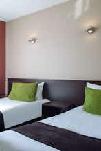 Hotel The Originals City, Hotel Ascotel, Lille Est Grand Stade photo 2