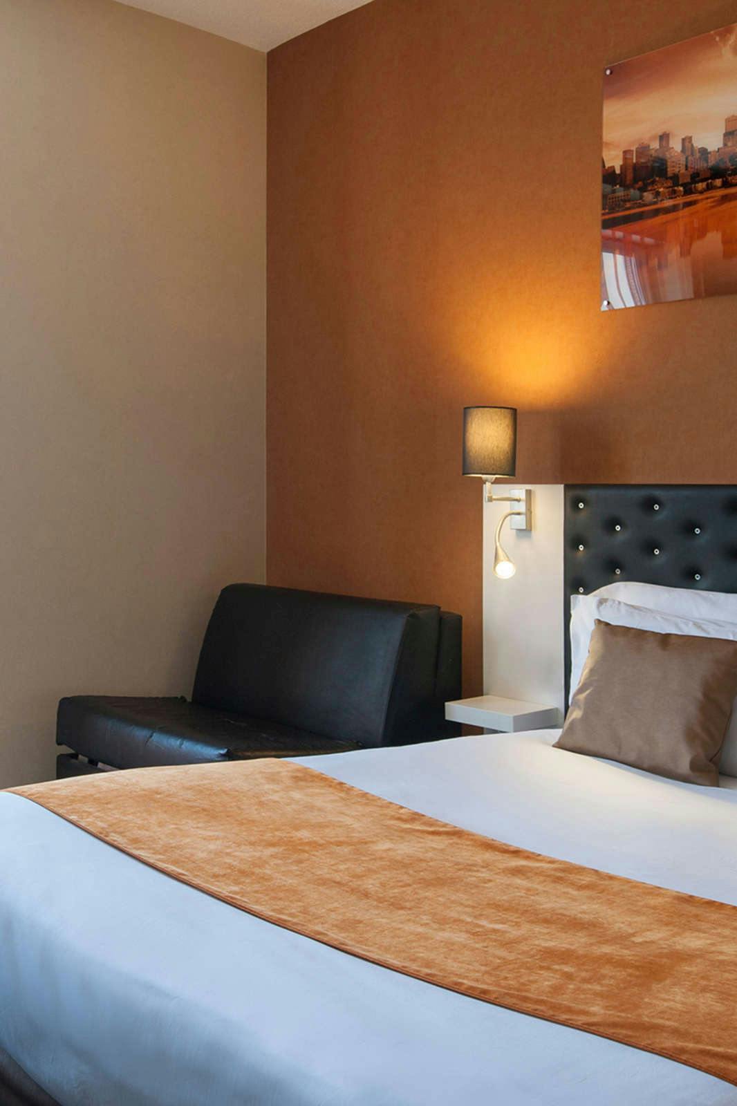 Hotel The Originals Boutique, Hôtel de l'Univers, Montluçon photo 3