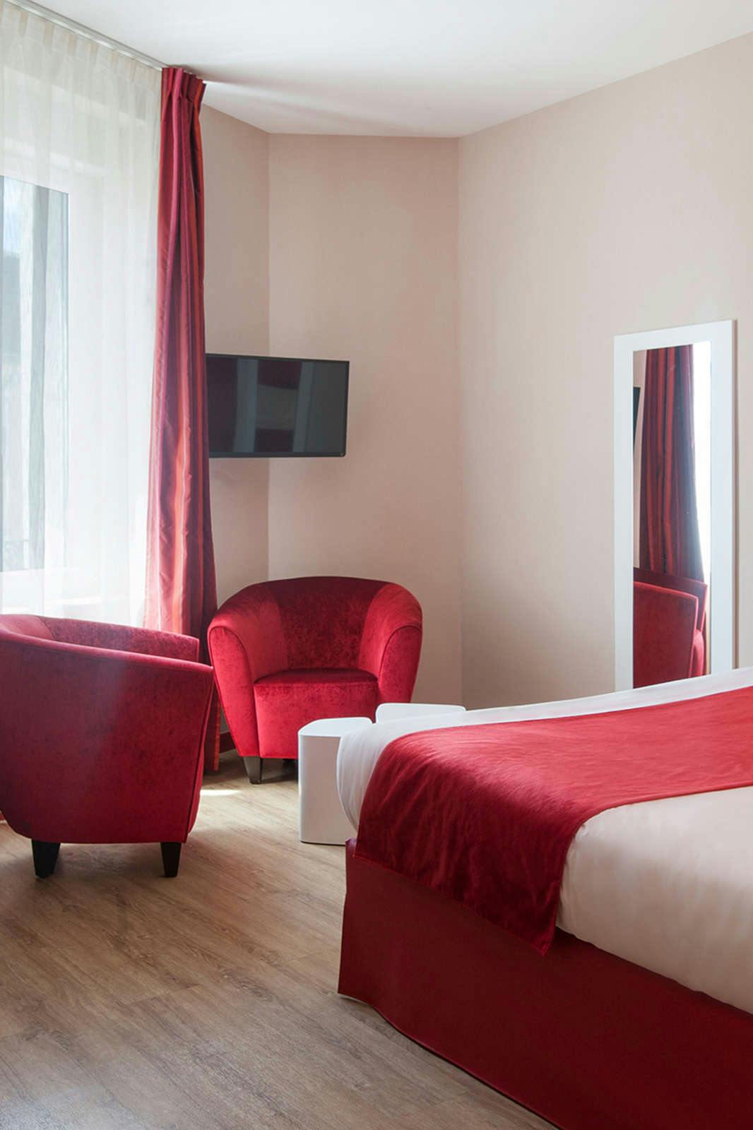 Hotel The Originals Boutique, Hôtel de l'Univers, Montluçon photo 2