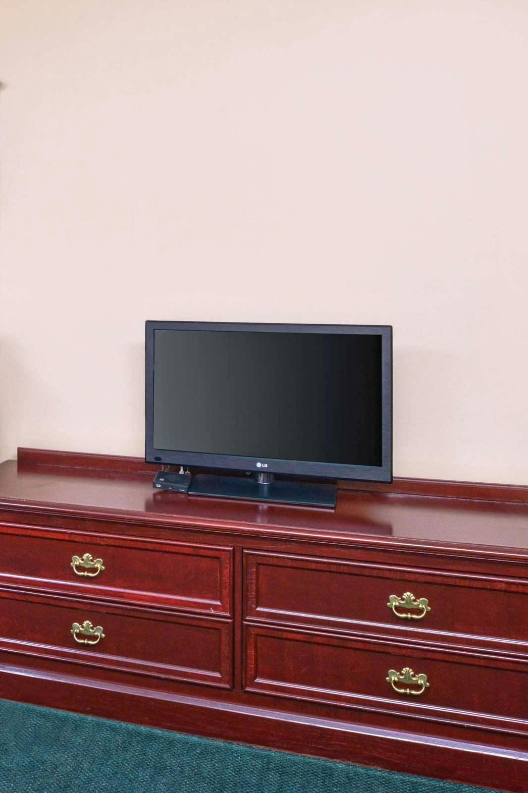 Hotel Americas Best Value Inn Plattsburgh photo 3