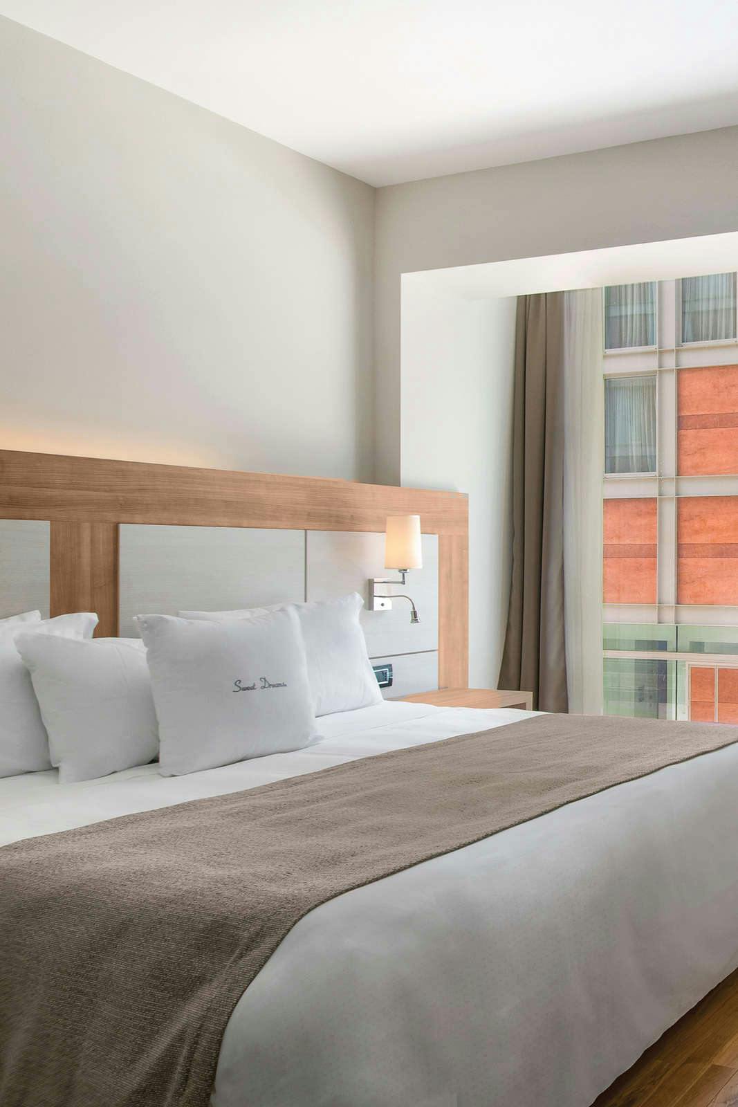 Hotel Doubletree by Hilton Milano photo 2