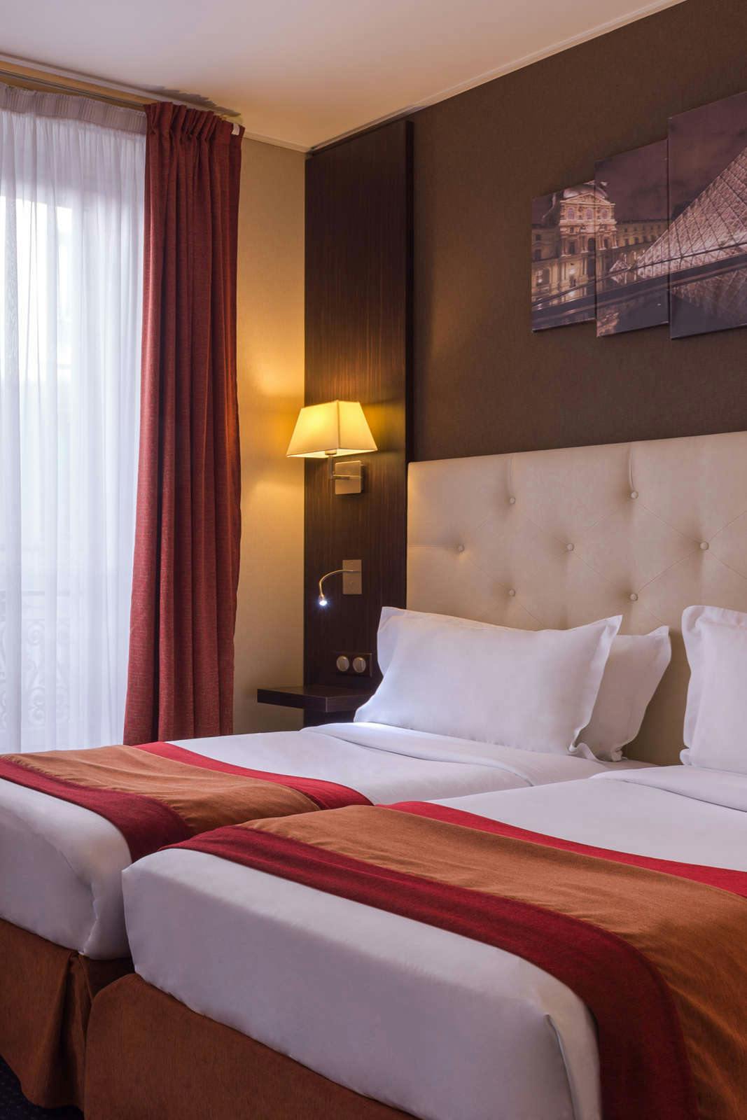 Hotel The Originals City, Hotel Paix Republique, Paris photo 4