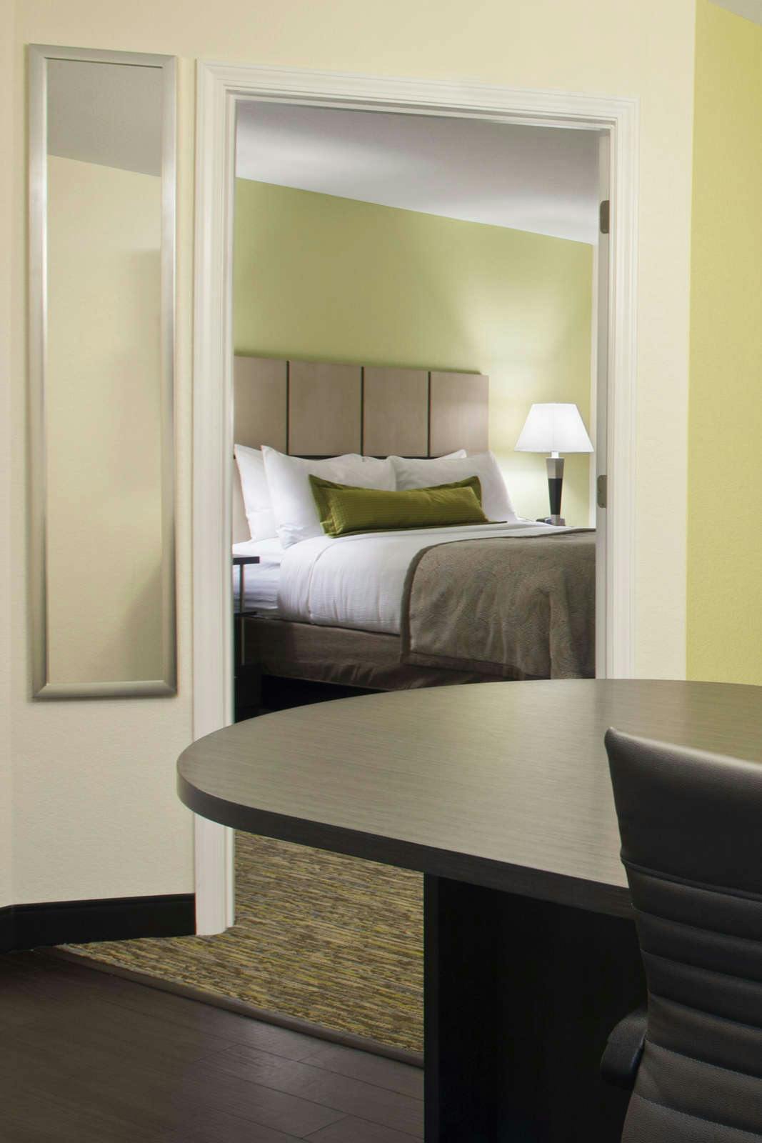 Hotel Candlewood Suites Carrollton photo 2