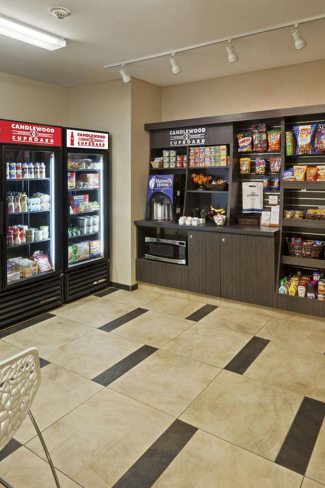 Hotel Candlewood Suites Columbus Northeast photo 4