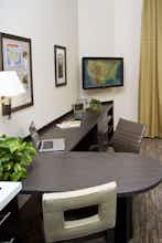 Hotel Candlewood Suites Dickinson photo 4