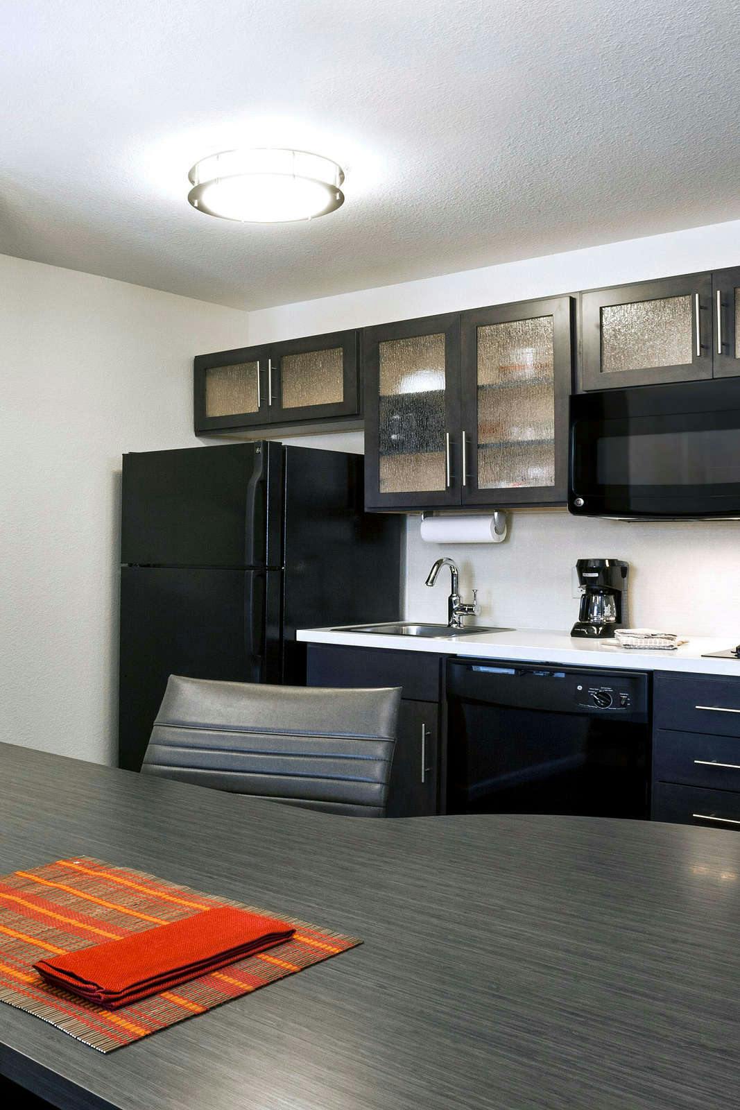 Hotel Candlewood Suites Harlingen photo 2