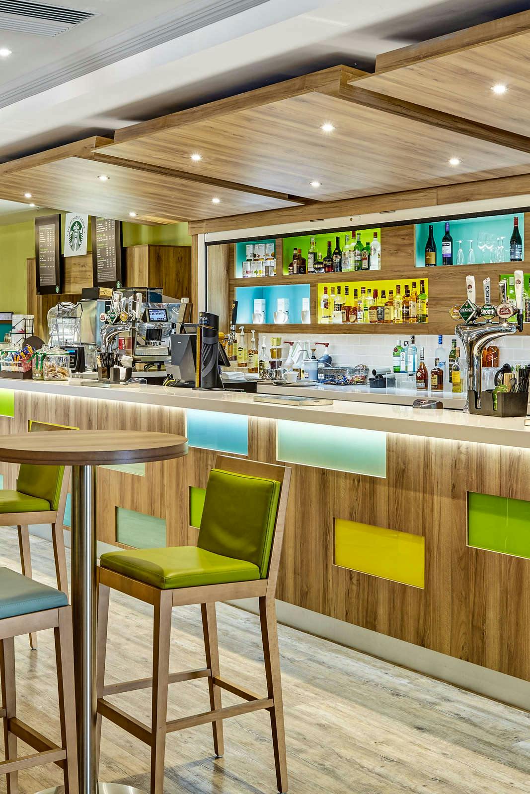 Hotel Holiday Inn Cardiff North M4, Jct.32 photo 1