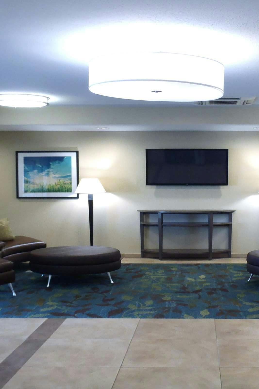 Hotel Candlewood Suites Midland SW photo 5