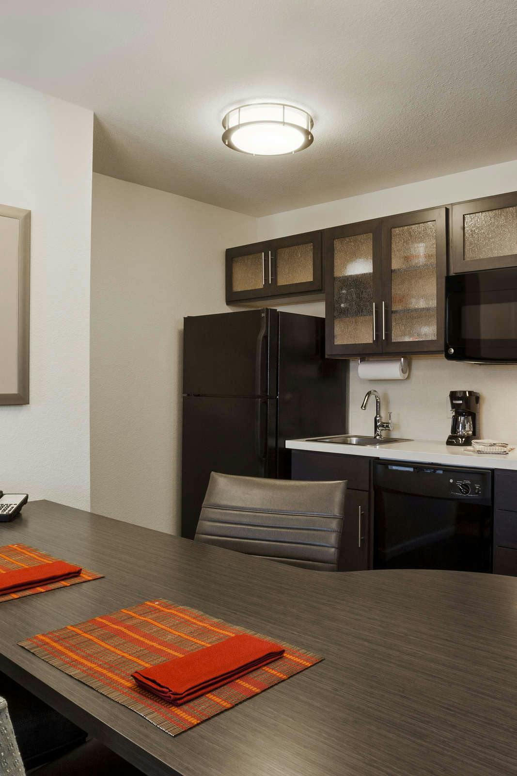 Hotel Candlewood Suites Midland SW photo 3