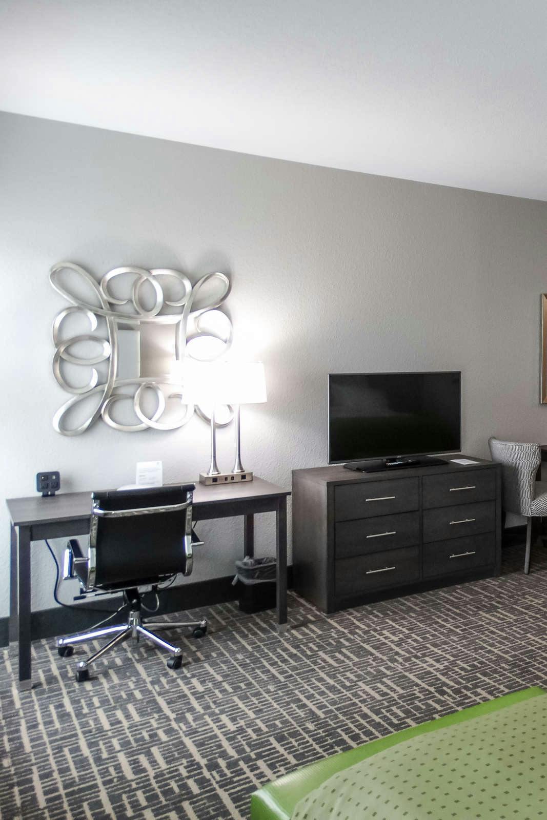 Hotel Holiday Inn Covington photo 4