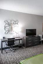 Hotel Holiday Inn Covington photo 4