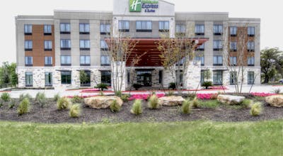 Holiday Inn Express & Suites Austin South