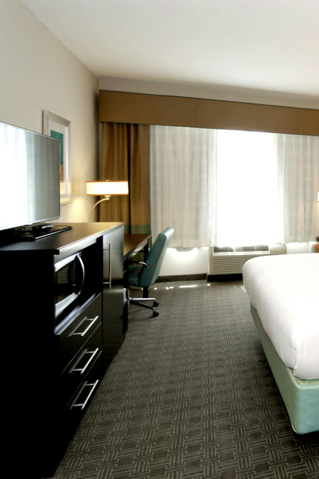 Hotel Holiday Inn Express & Suites Austin South photo 3