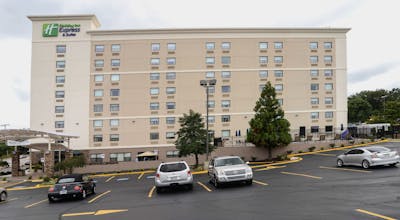 Holiday Inn Express & Suites Baltimore West Catonsville