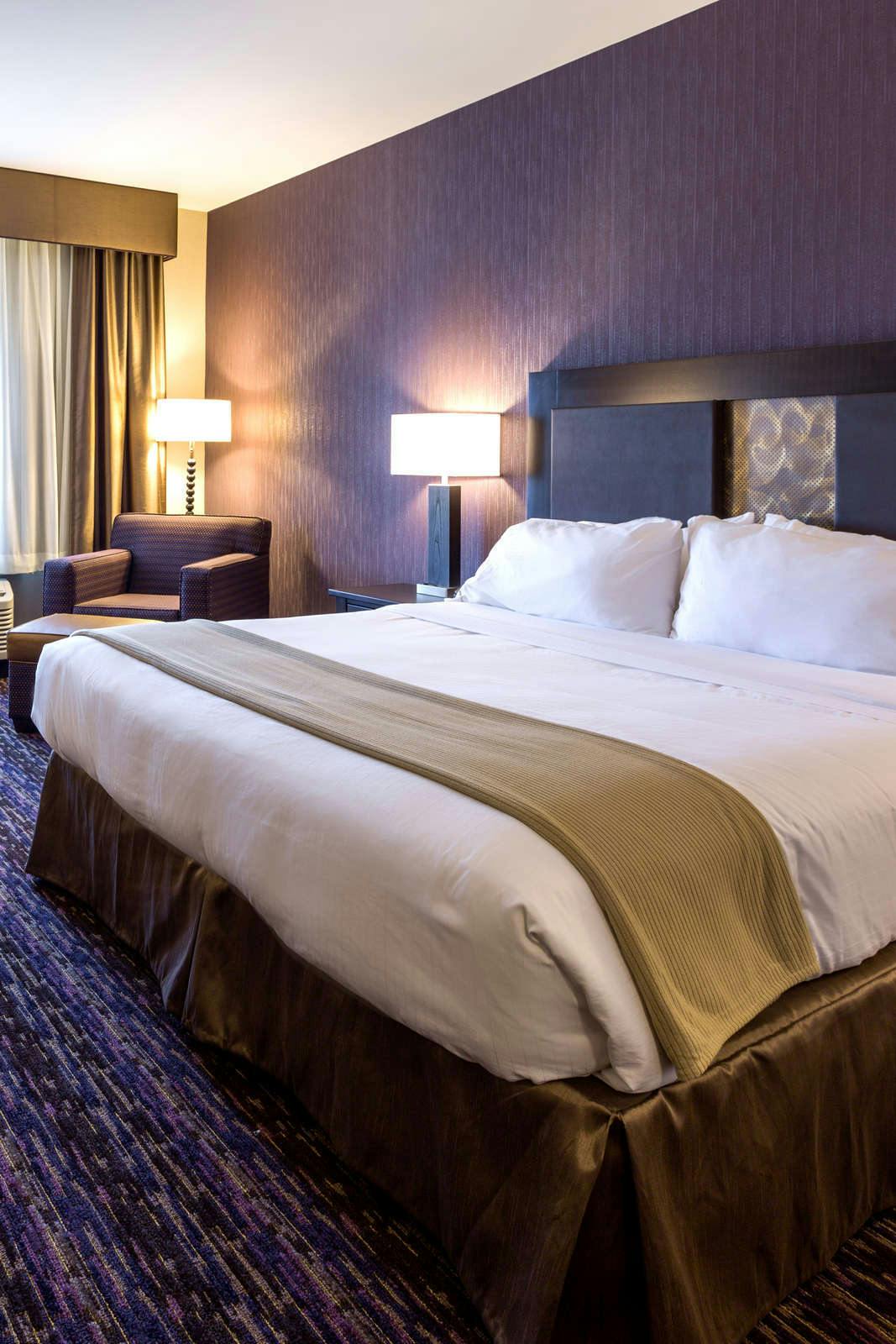 Hotel Holiday Inn Express & Suites Billings West photo 1