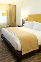 Hotel Holiday Inn Express & Suites Bogota Zona Financiera photo 1