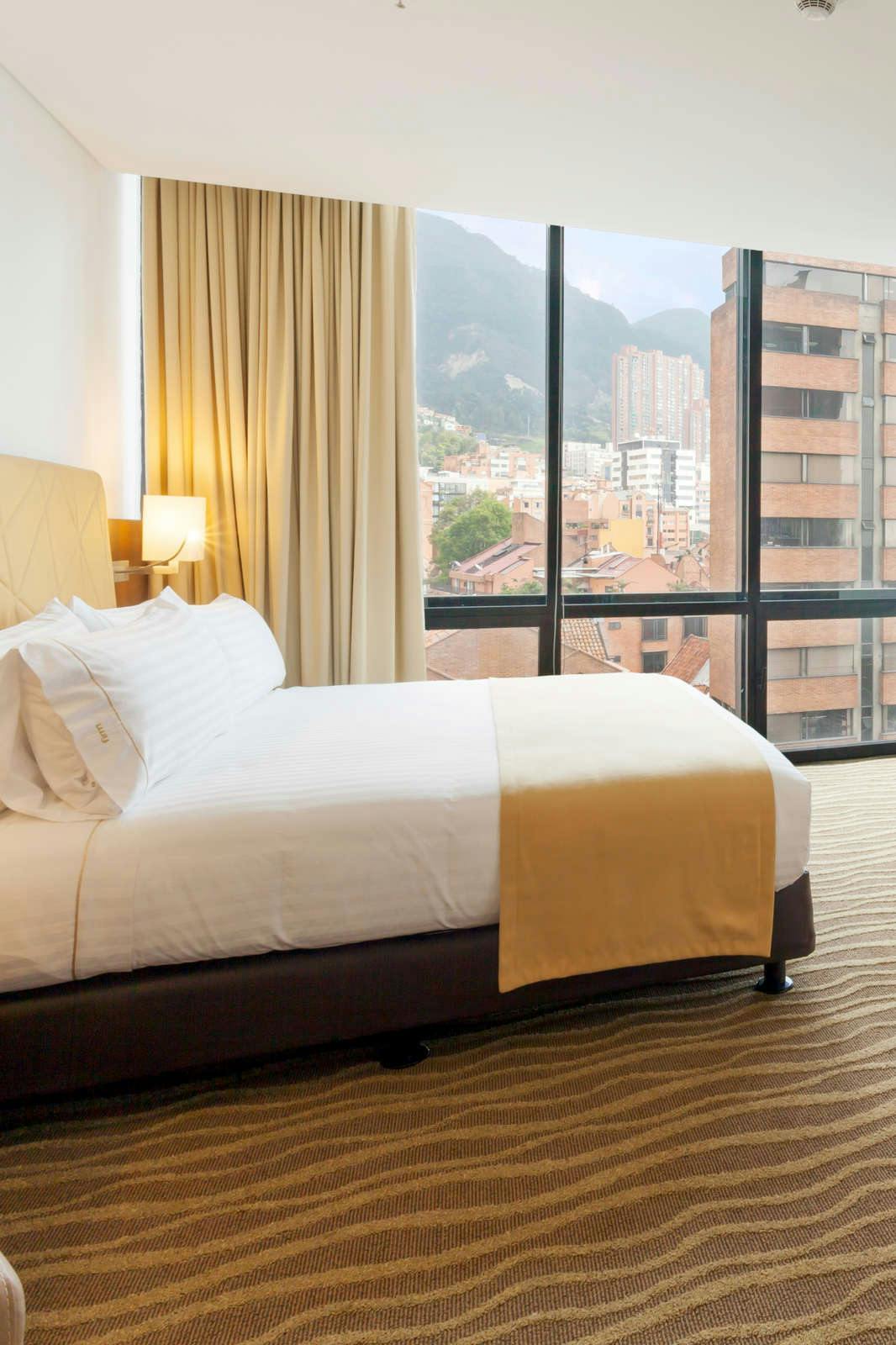 Hotel Holiday Inn Express & Suites Bogota Zona Financiera photo 3