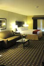 Hotel Holiday Inn Express & Suites Butler photo 2