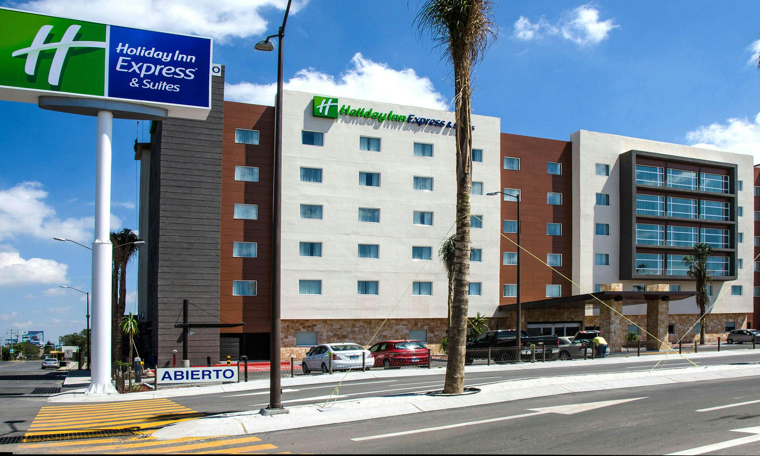 Holiday Inn Express & Suites Celaya