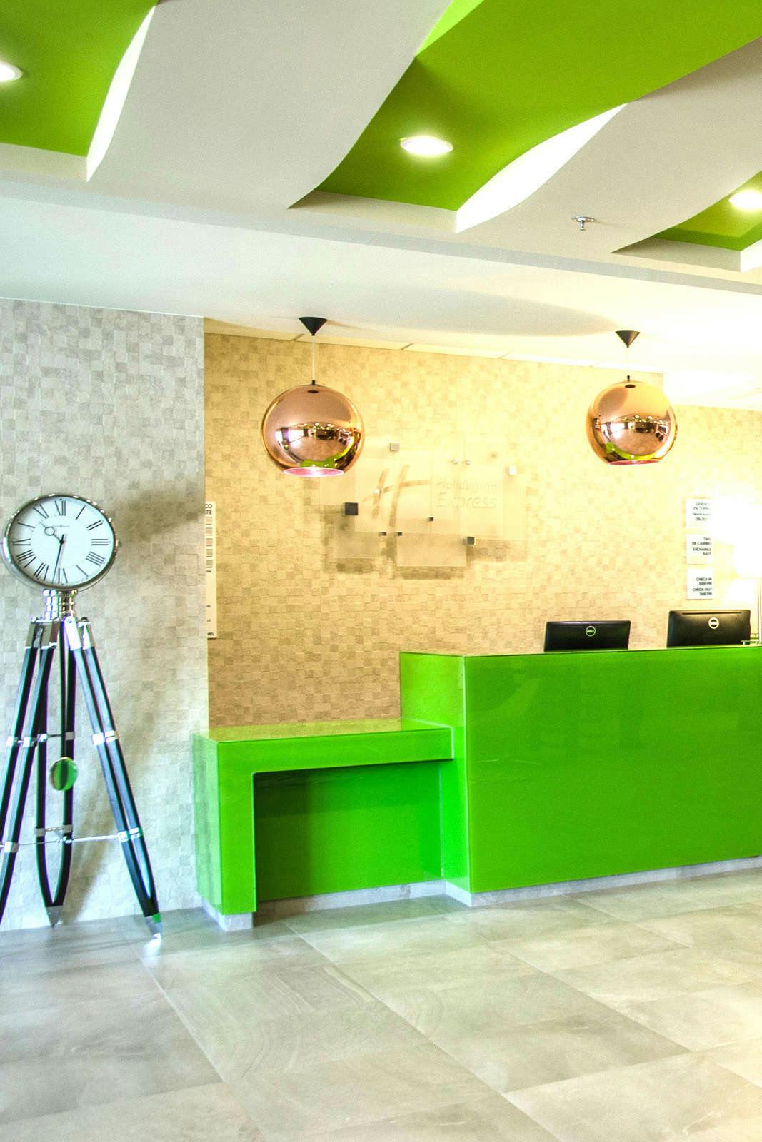 Hotel Holiday Inn Express & Suites Celaya photo 1