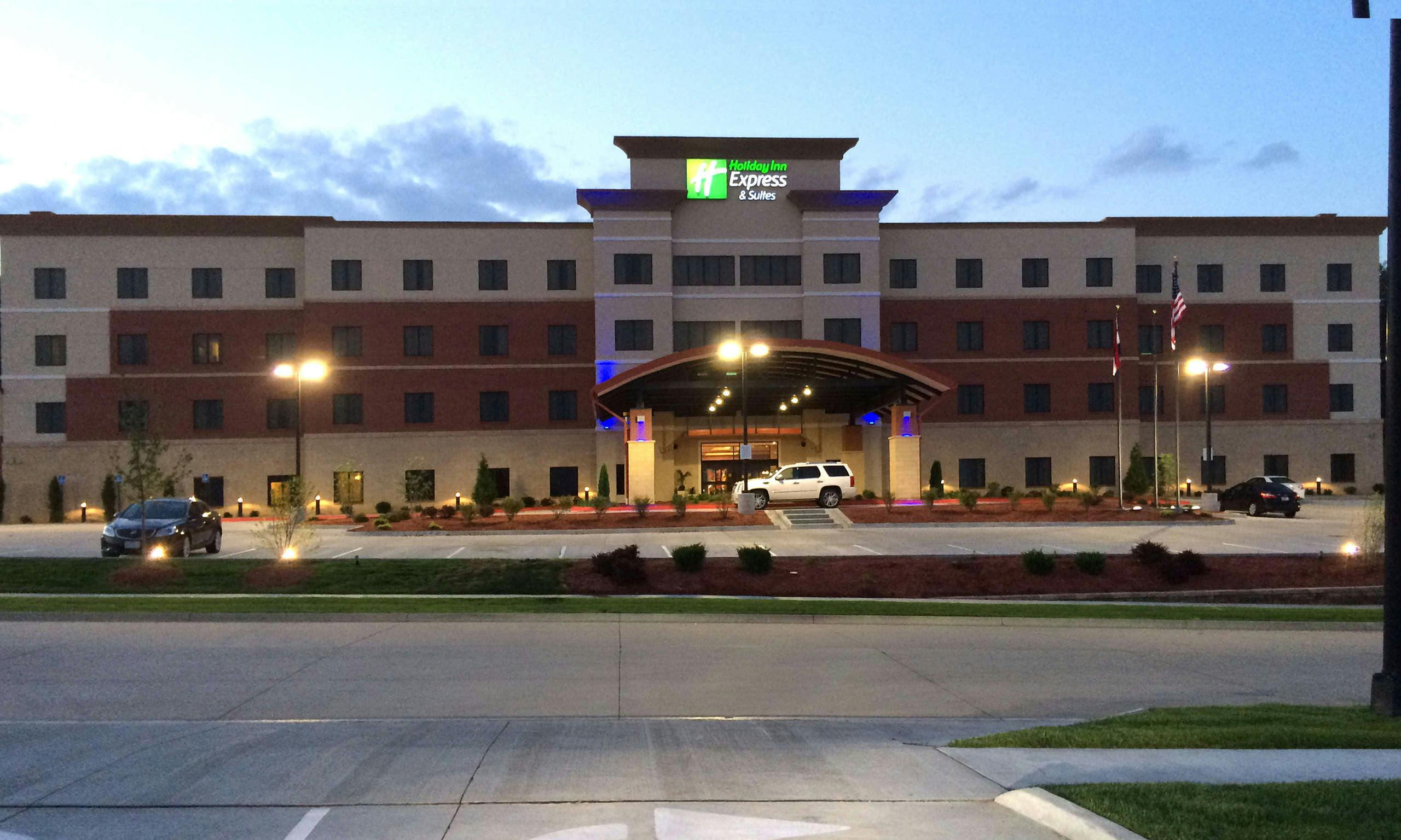 Holiday Inn Express & Suites Columbia Univ Area Hwy 63