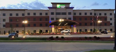 Holiday Inn Express & Suites Columbia Univ Area Hwy 63