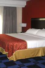 Hotel Holiday Inn Express & Suites Columbia Univ Area Hwy 63 photo 2