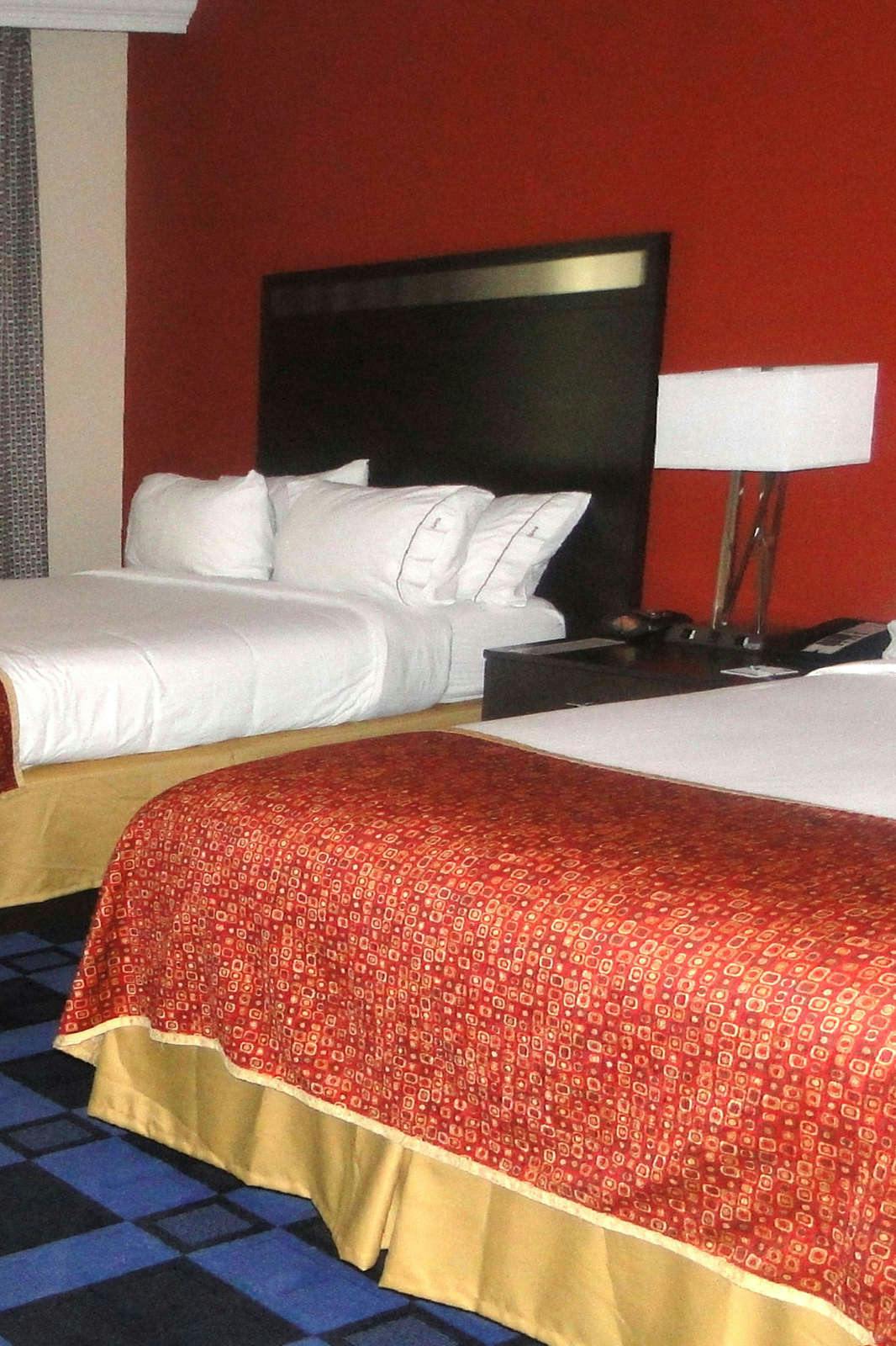 Hotel Holiday Inn Express & Suites Columbia Univ Area Hwy 63 photo 4