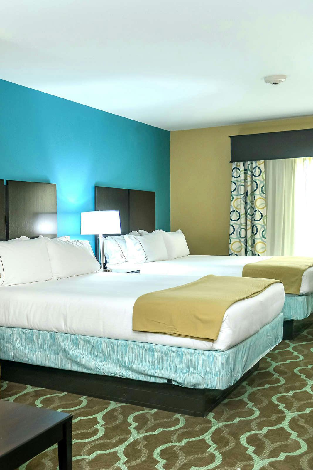 Hotel Holiday Inn Express & Suites Cuero photo 4