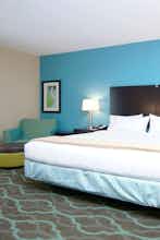 Hotel Holiday Inn Express & Suites Cuero photo 3