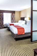 Hotel Holiday Inn Express & Suites Elkton University Area photo 1