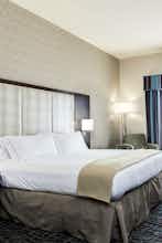 Hotel Holiday Inn Express & Suites Eureka photo 4