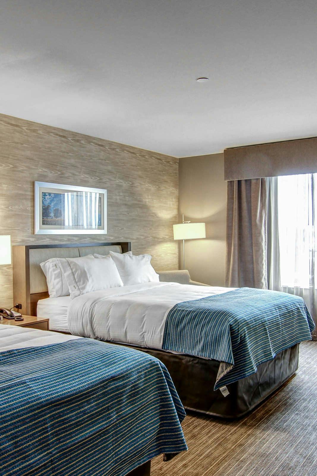 Hotel Holiday Inn Express Fargo SW I-94 45th Street photo 3