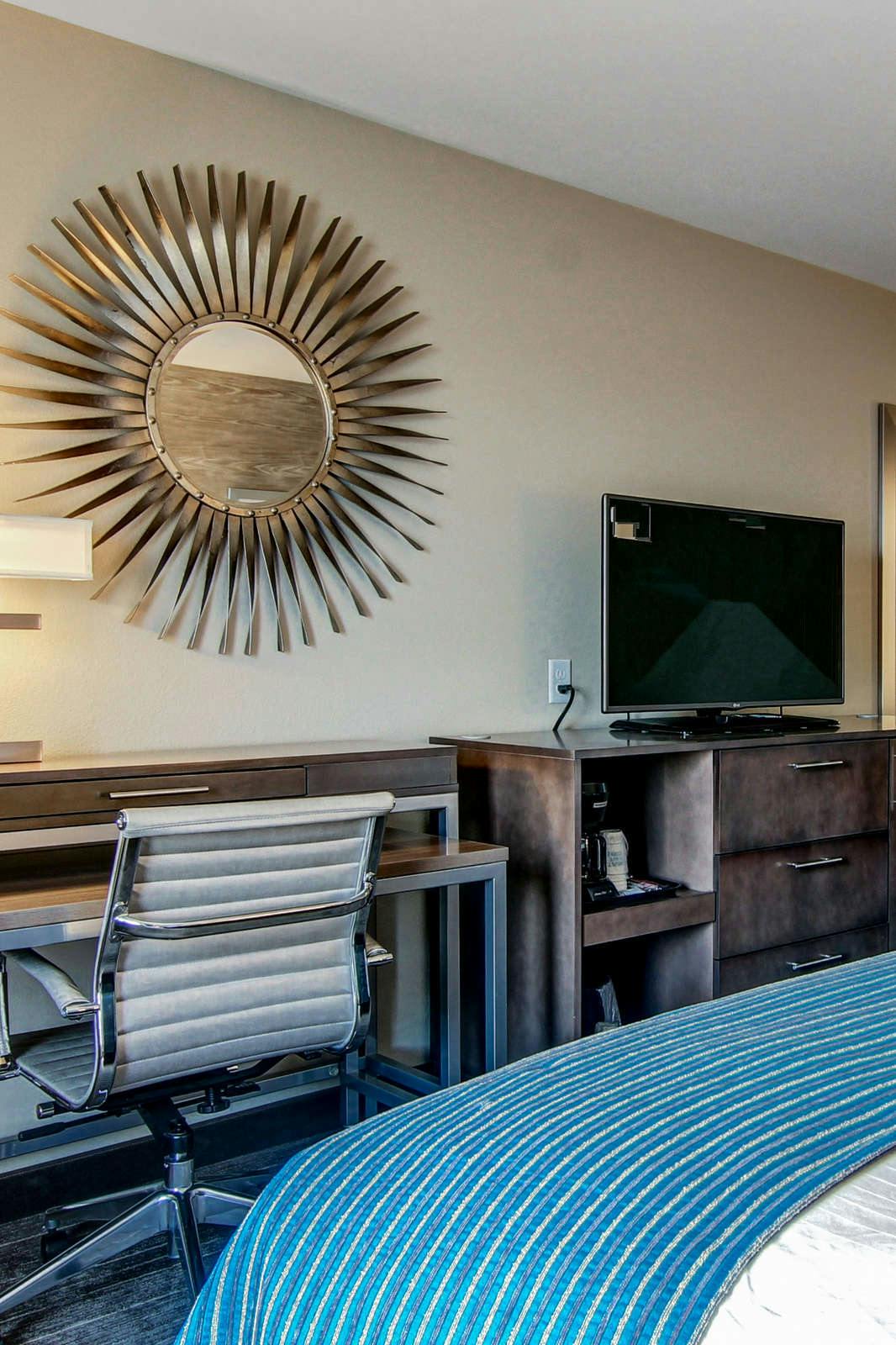 Hotel Holiday Inn Express Fargo SW I-94 45th Street photo 2