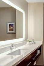Hotel Holiday Inn Express Fargo SW I-94 45th Street photo 4