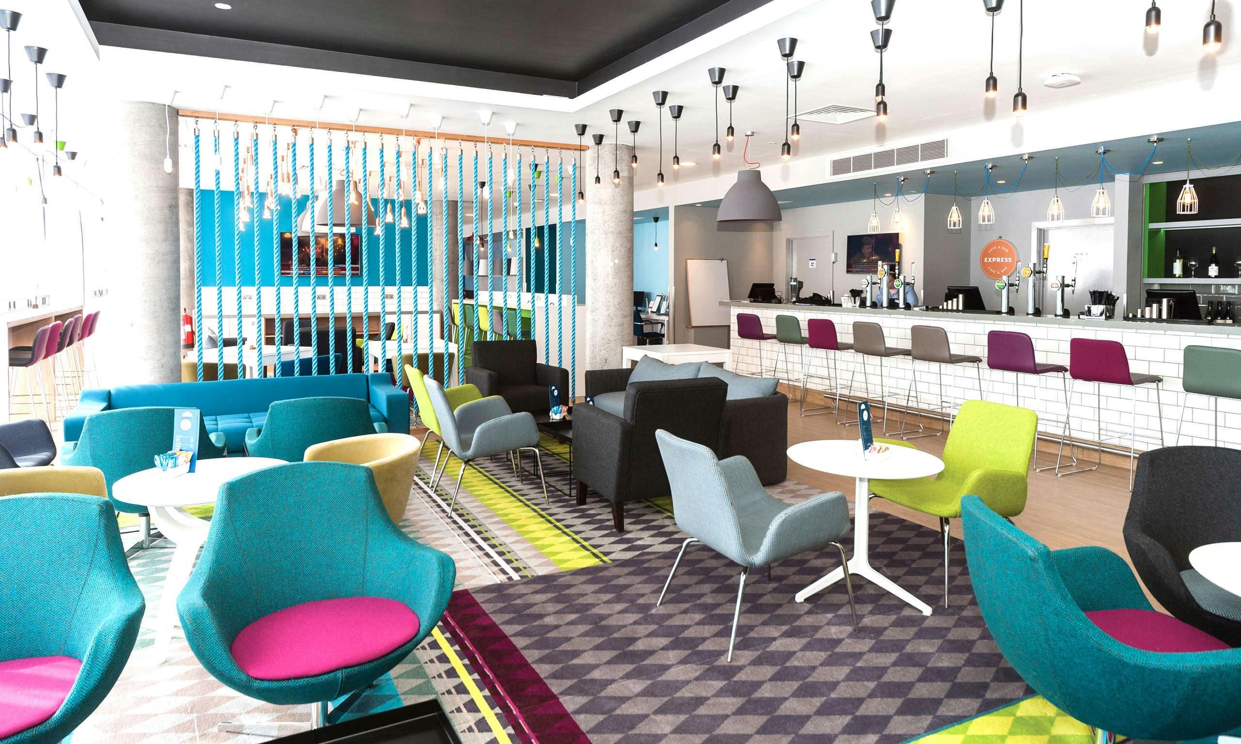 Holiday Inn Express Aberdeen Airport