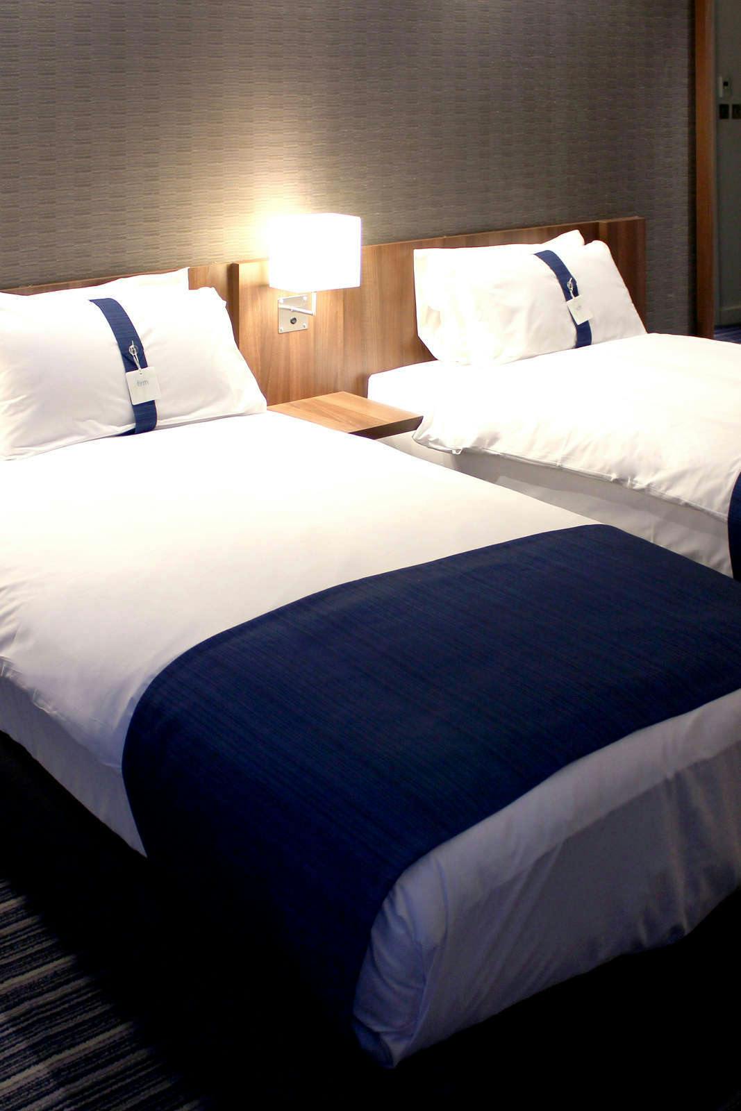 Hotel Holiday Inn Express Wakefield photo 4