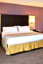 Hotel Holiday Inn Express Cheektowaga North East photo 2