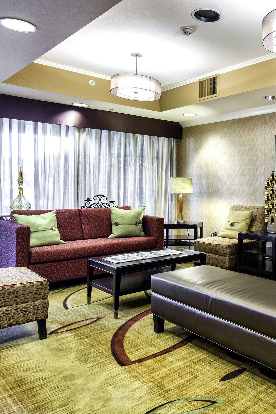 Hotel Holiday Inn Express Castro Valley photo 1