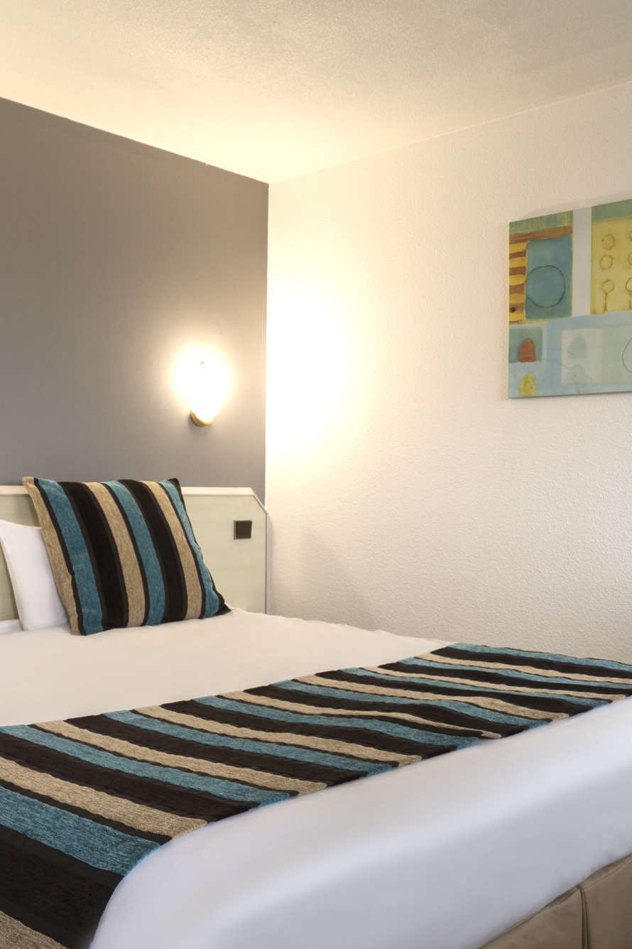 Hotel The Originals City,Hotel Amarys, Biarritz Aeroport photo 1