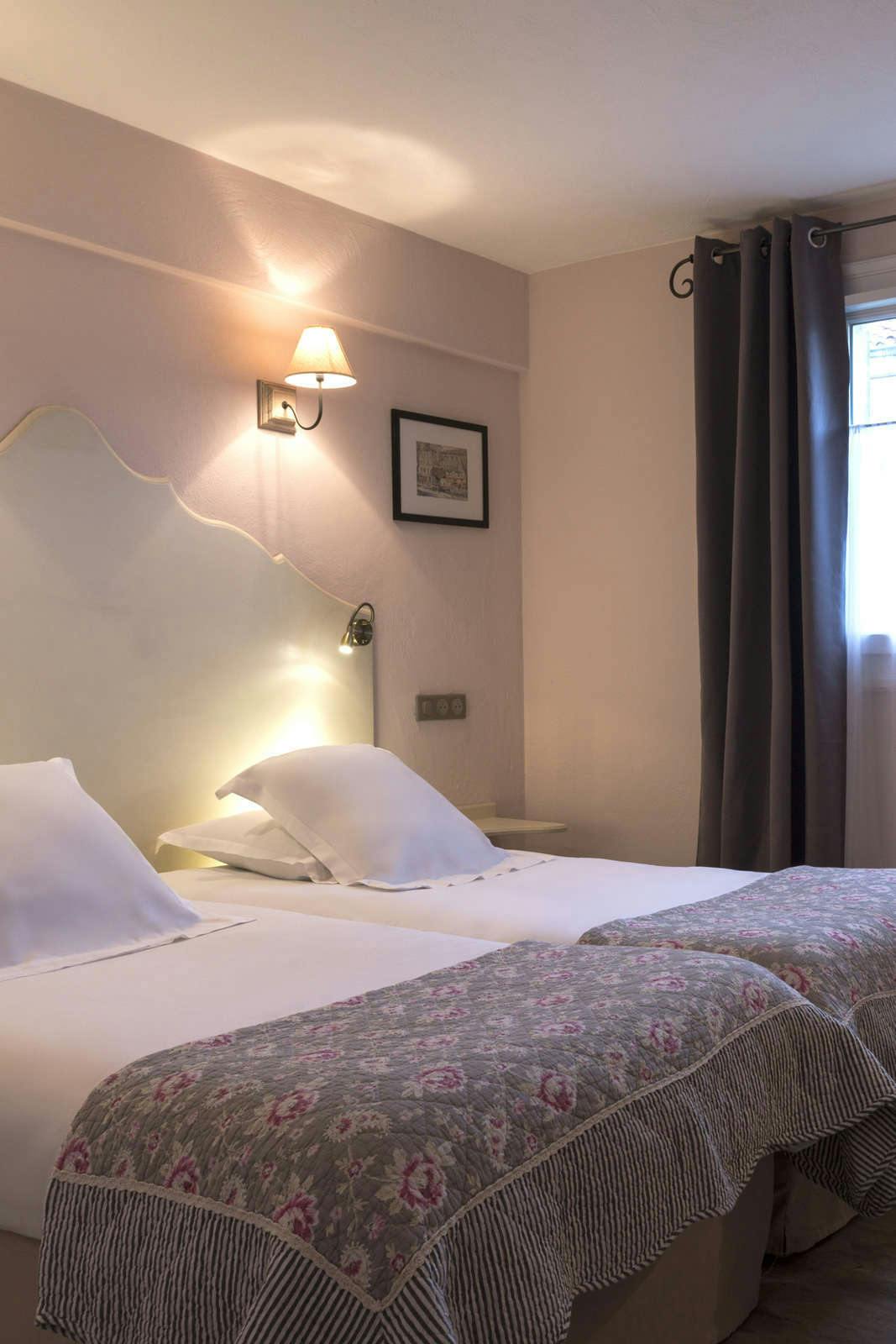 Hotel The Originals Boutique,Hotel du Parc, Cavaillon photo 3