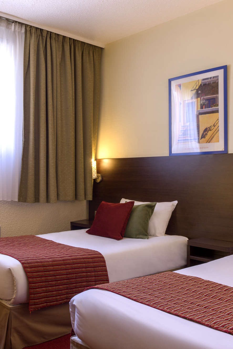 Hotel Hotel The Originals Paris Sud Orly-Draveil photo 4