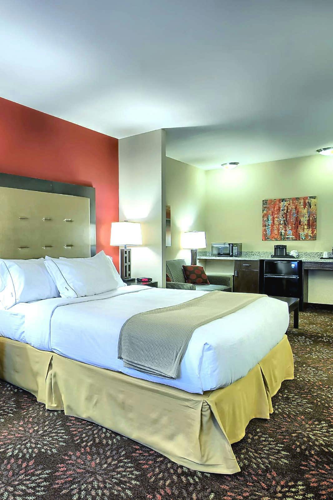 Hotel Holiday Inn Express & Suites Ironton photo 3