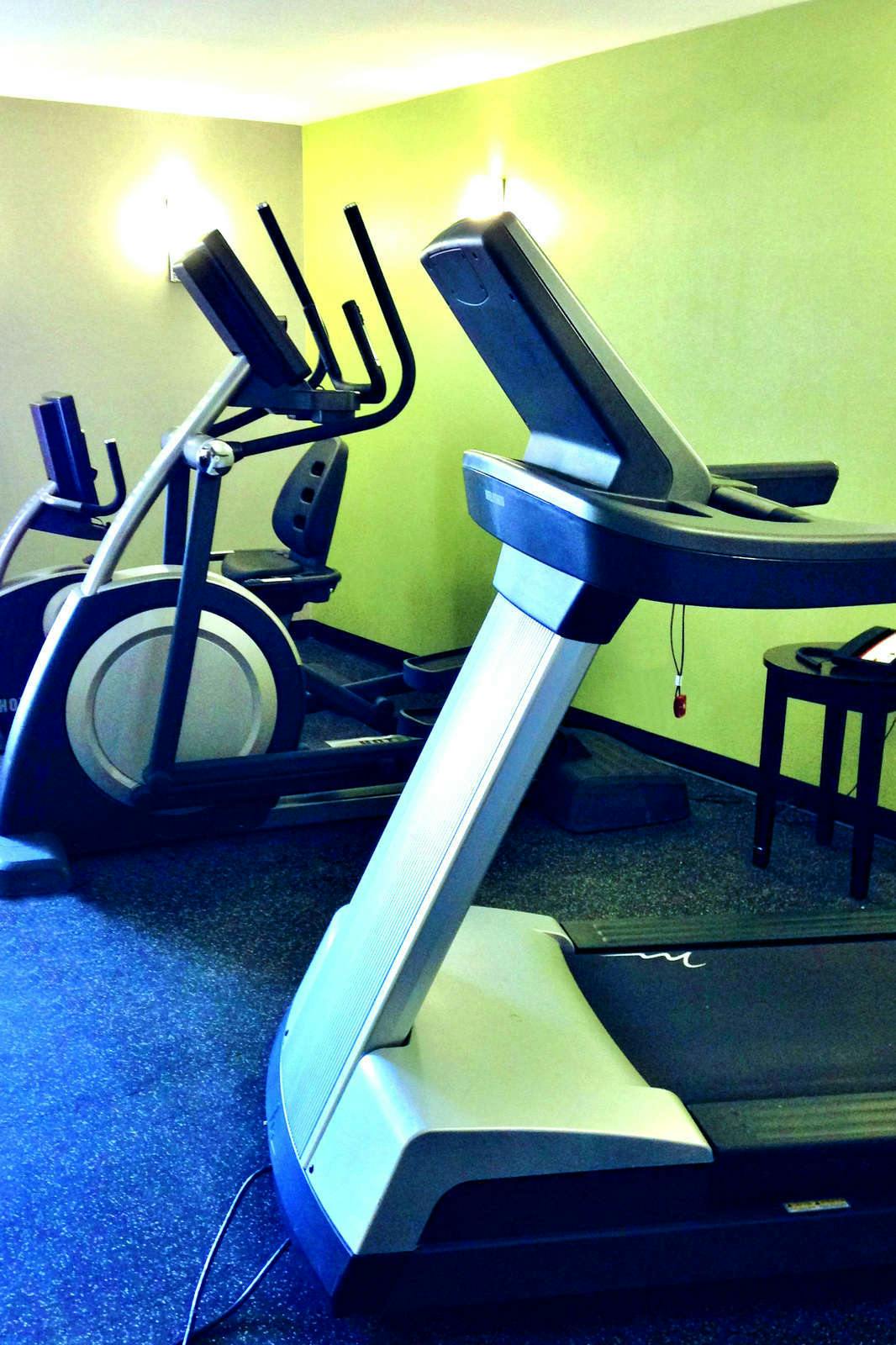 Hotel Holiday Inn Express & Suites Jackson Downtown Coliseum photo 5