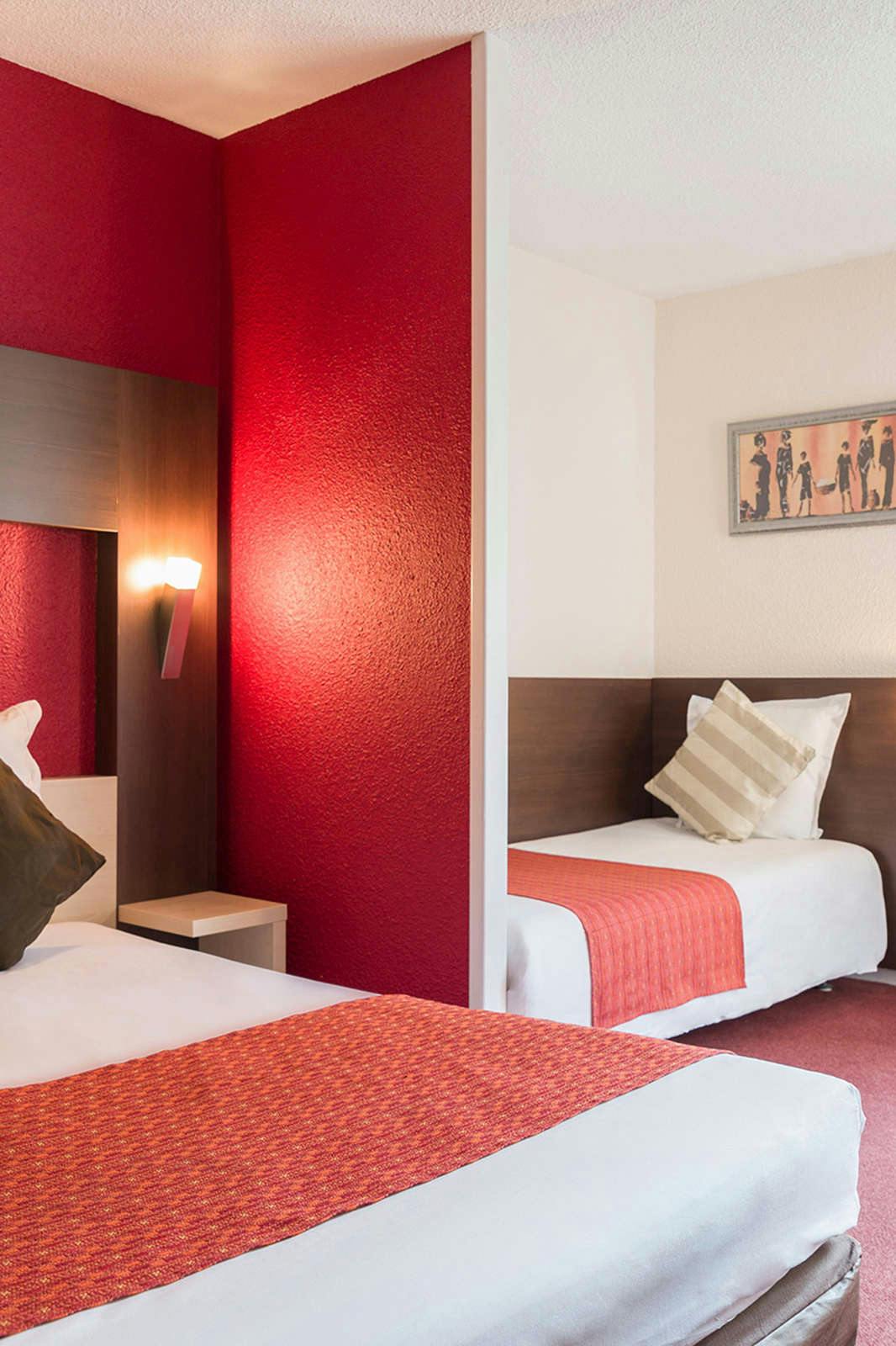 Hotel The Originals City, Hotel La Siesta, Annonay Est photo 3